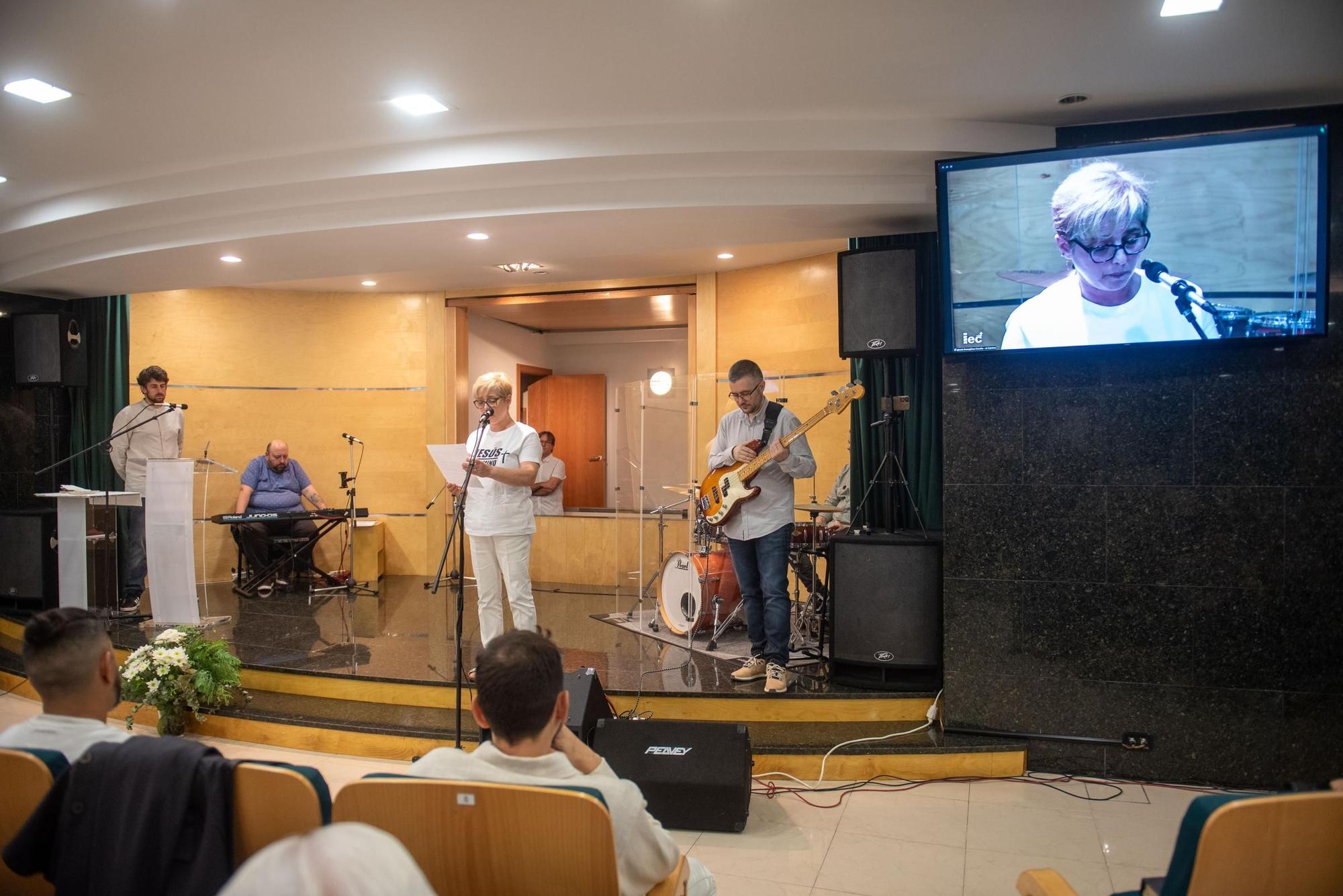 Bautismos por inmersión en El Camino