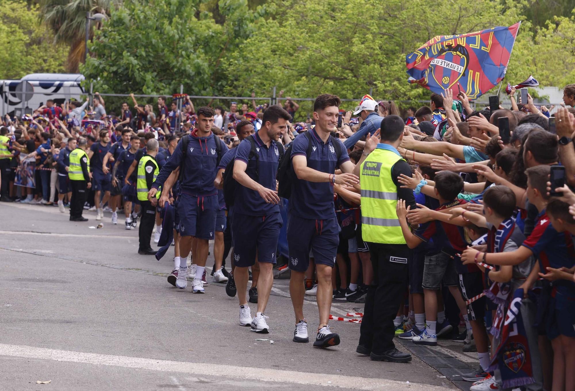 Así fue la emocionante recepción al Levante UD