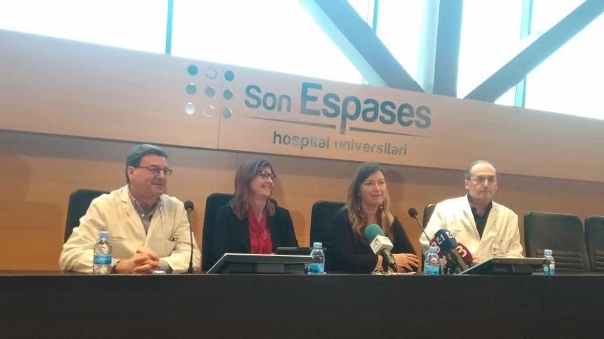 Rueda de prensa en el Hospital Son Espases.