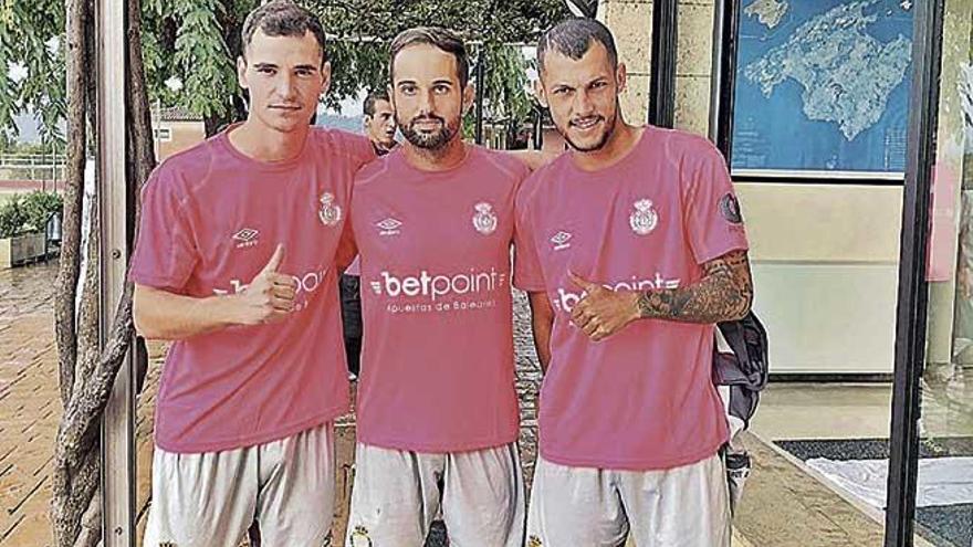 El Mallorca se une al Día Mundial contra el cáncer de mama.