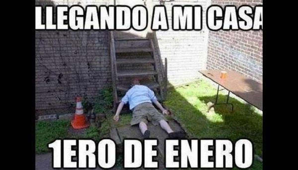 Memes y gifs para felicitar el año por WhatsApp