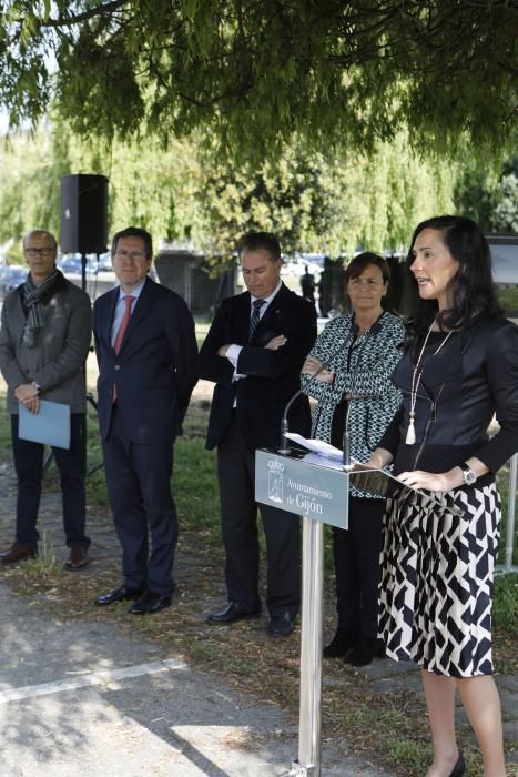 Colocación de la primera piedra del nuevo edificio de la incubadora de Impulsa