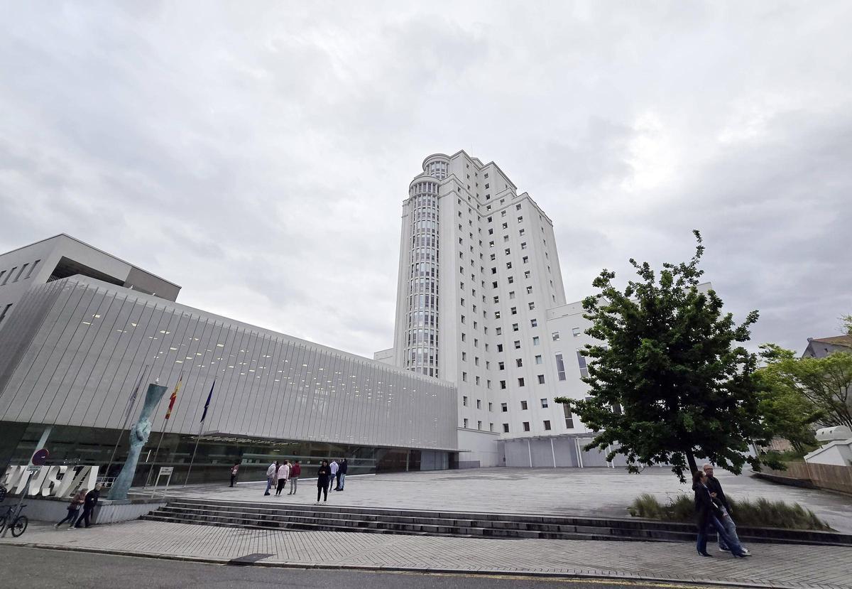 Acceso a la Ciudad de la Justicia de Vigo.