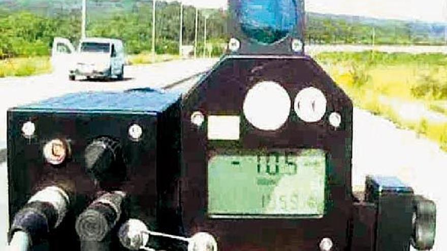 La Policía de Cangas halla ciclomotores rectificados que alcanzan los 115 km/h