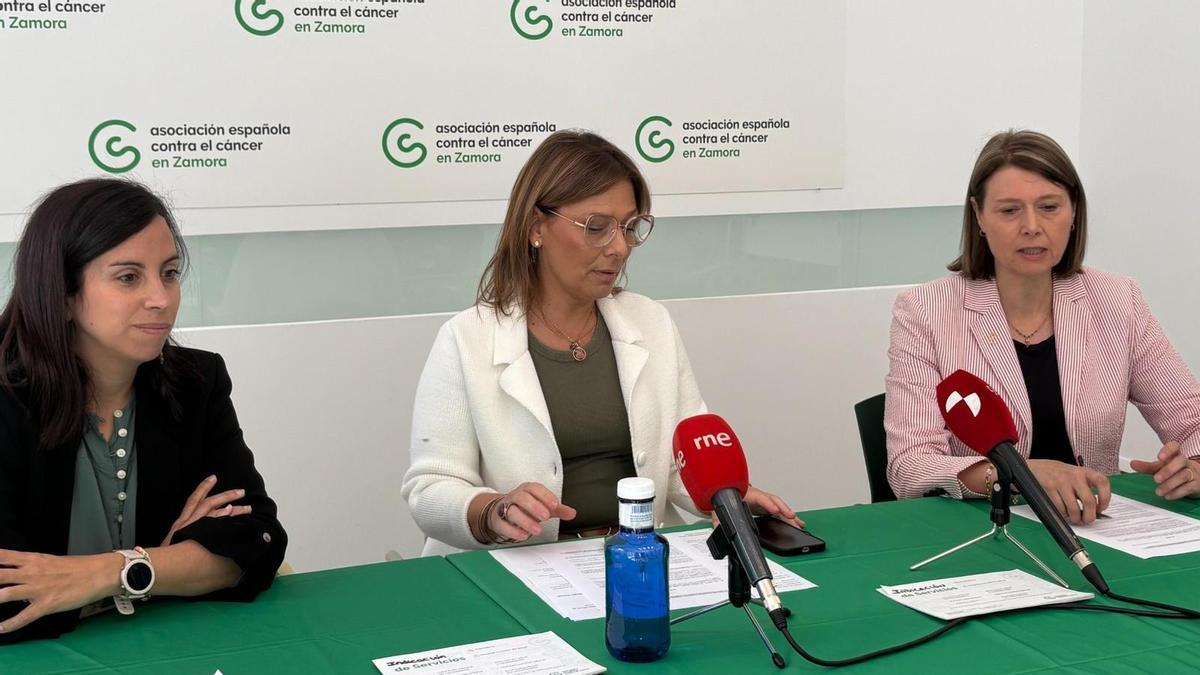 La AECC y el Colegio de Farmacéuticos de Zamora renuevan su convenio para acercar la atención oncológica al medio rural.