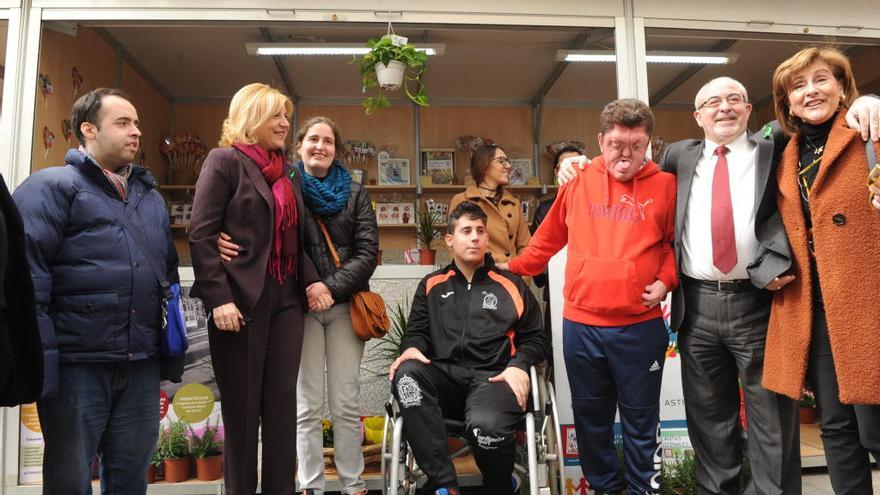 El presidente de la UCAM en la inauguración de la Muestra Internacional de Voluntariado.