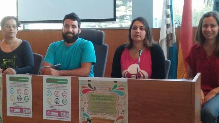 Las actividades se presentaron ayer en el consistorio. // FdV