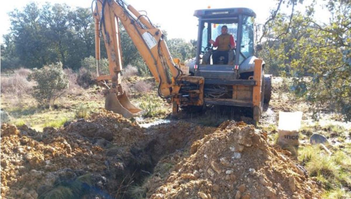 Trabajos en infraestructuras de Monte la Reina.