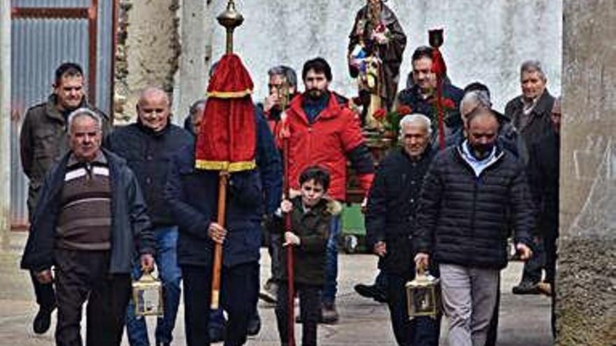 Procesión de ayer en Valer de Aliste.