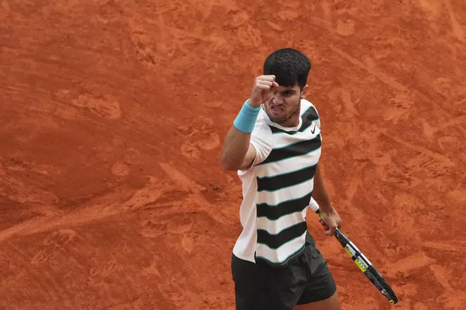 ¡Historia del tenis! Las mejores imágenes de la épica victoria de Carlos Alcaraz contra Jannik Sinner en la final de Roland Garros 2025