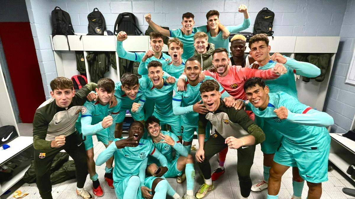 El Barça Atlètic celebra el triunfo en Majadahonda