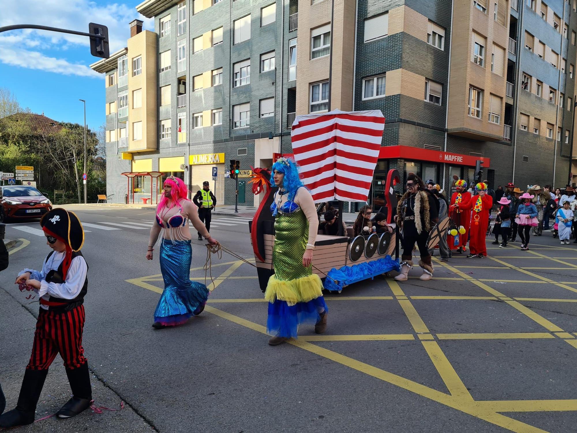 EN IMÁGENES: Así ha sido el multitudinario desfile de Antroxu de Corvera