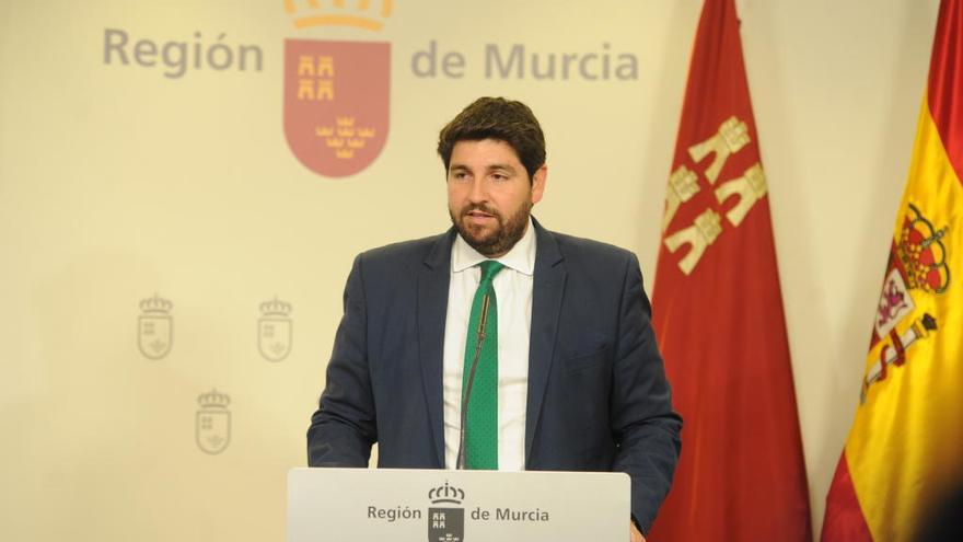 Fernando López Miras, en su primera rueda de prensa como portavoz del Gobierno.