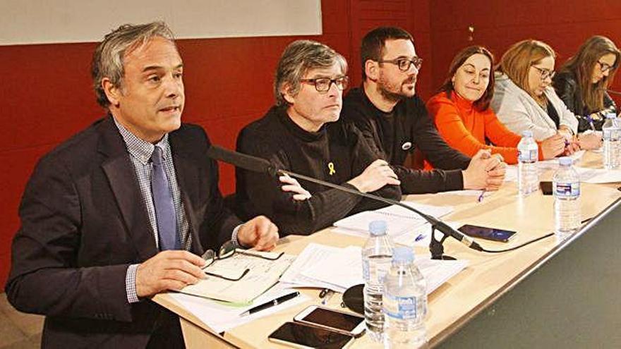 Un moment del debat celebrat ahir al Centre Cultural de la Mercè.