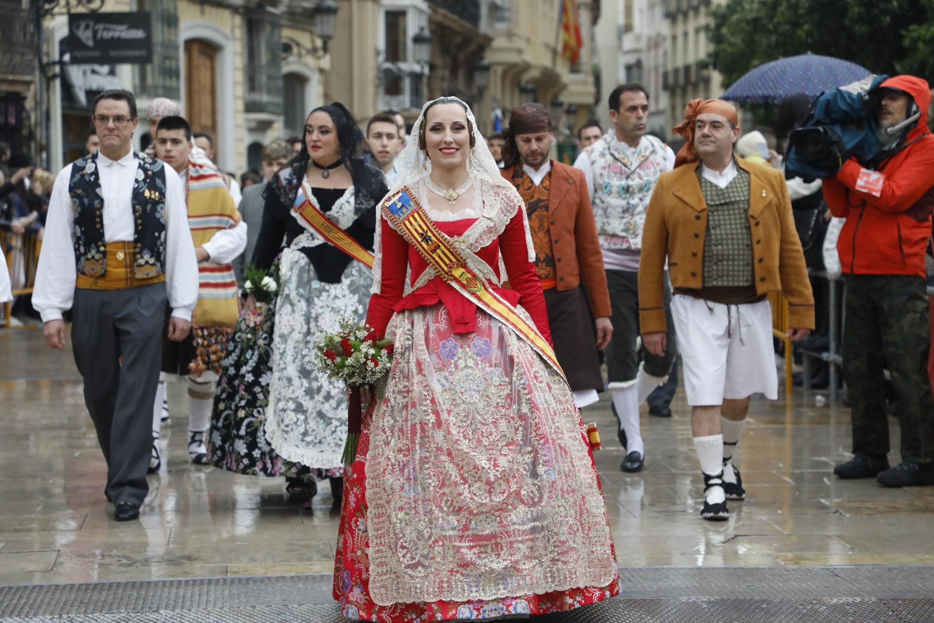 Búscate en el primer día de ofrenda por la calle de Quart (entre las 17:00 a las 18:00 horas)