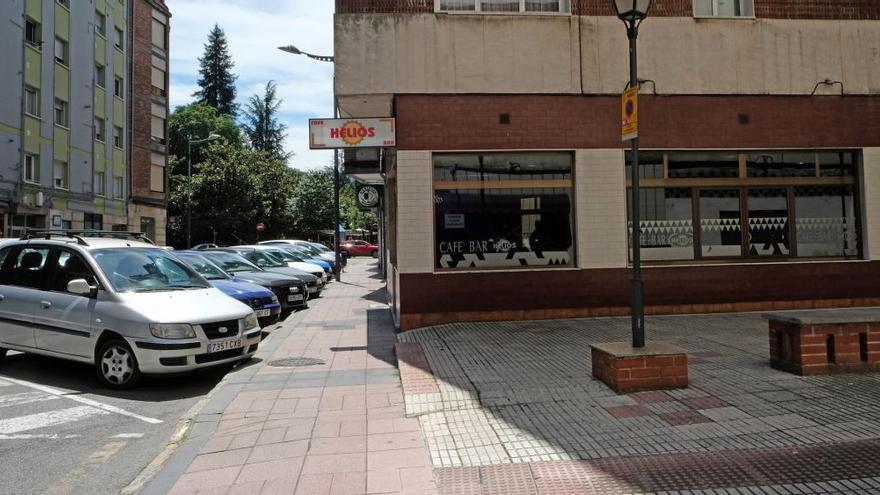 Dos detenidos por enfrentarse a la Policía en una pelea en Mieres