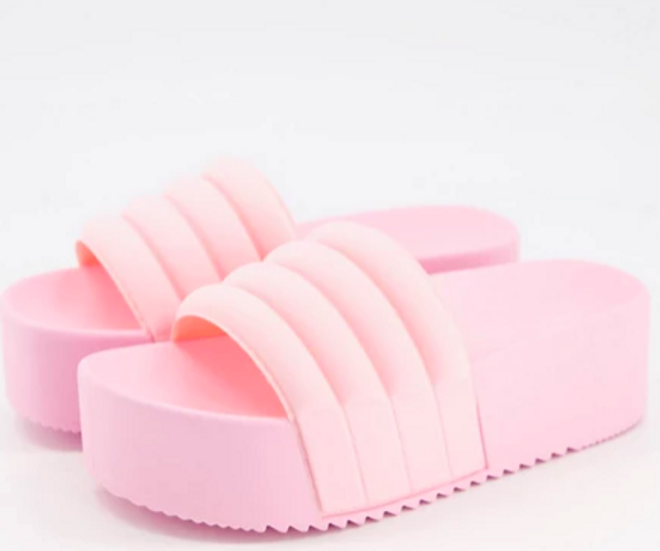 Sandalias color rosa bebé con plataforma plana Flori de ASOS DESIGN