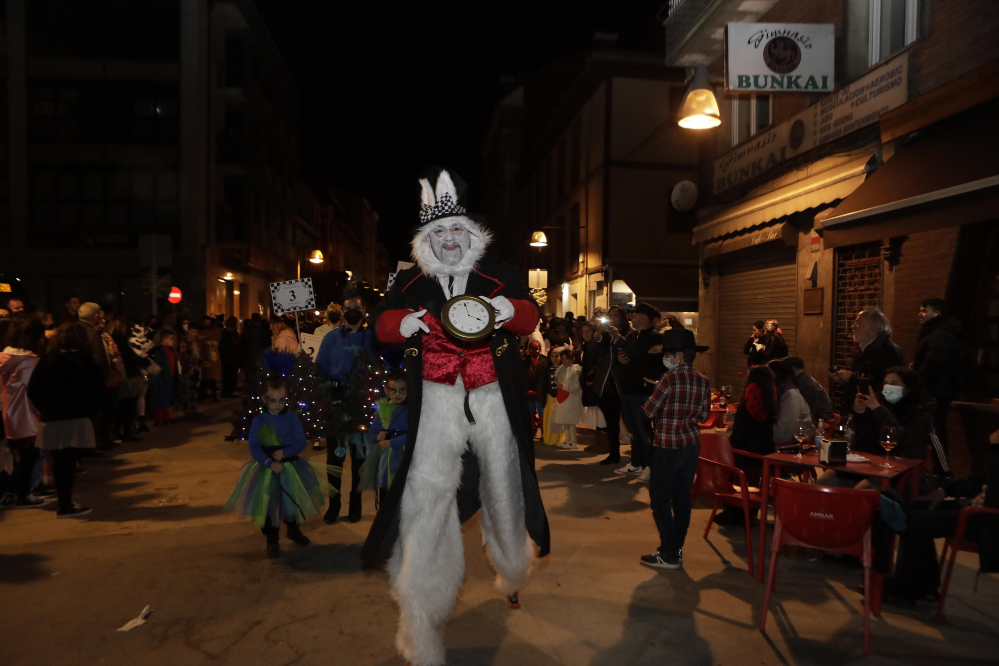 Desfile de Antroxu en Laviana