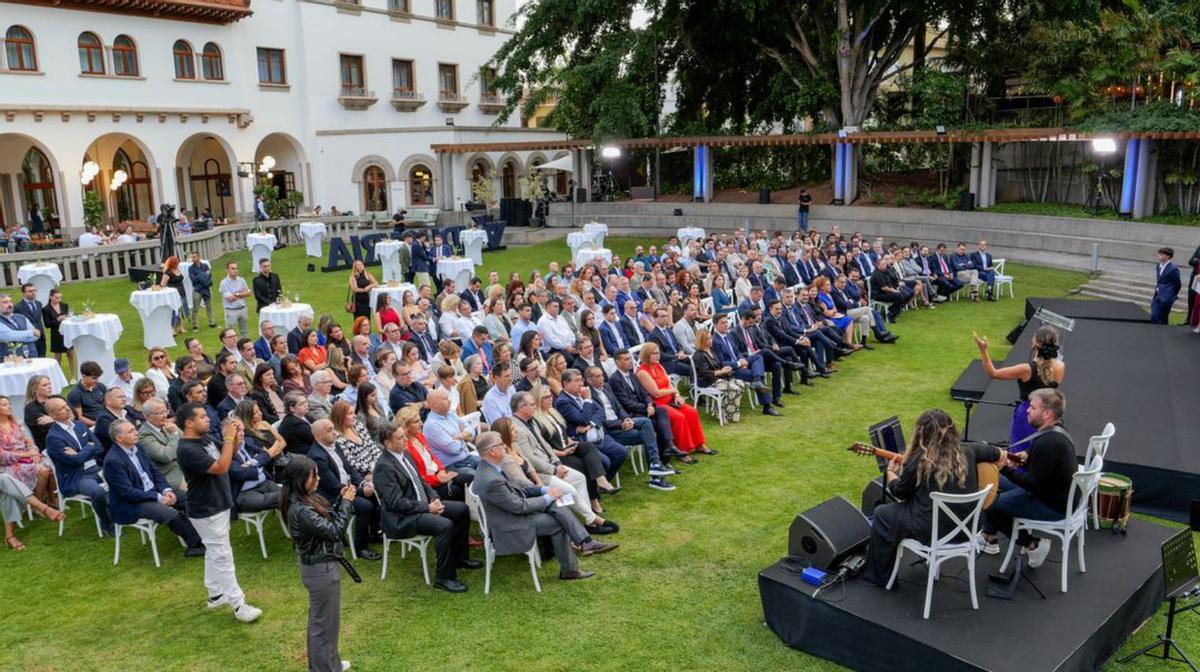 El Cabildo otorga los Premios  a la Excelencia Industrial