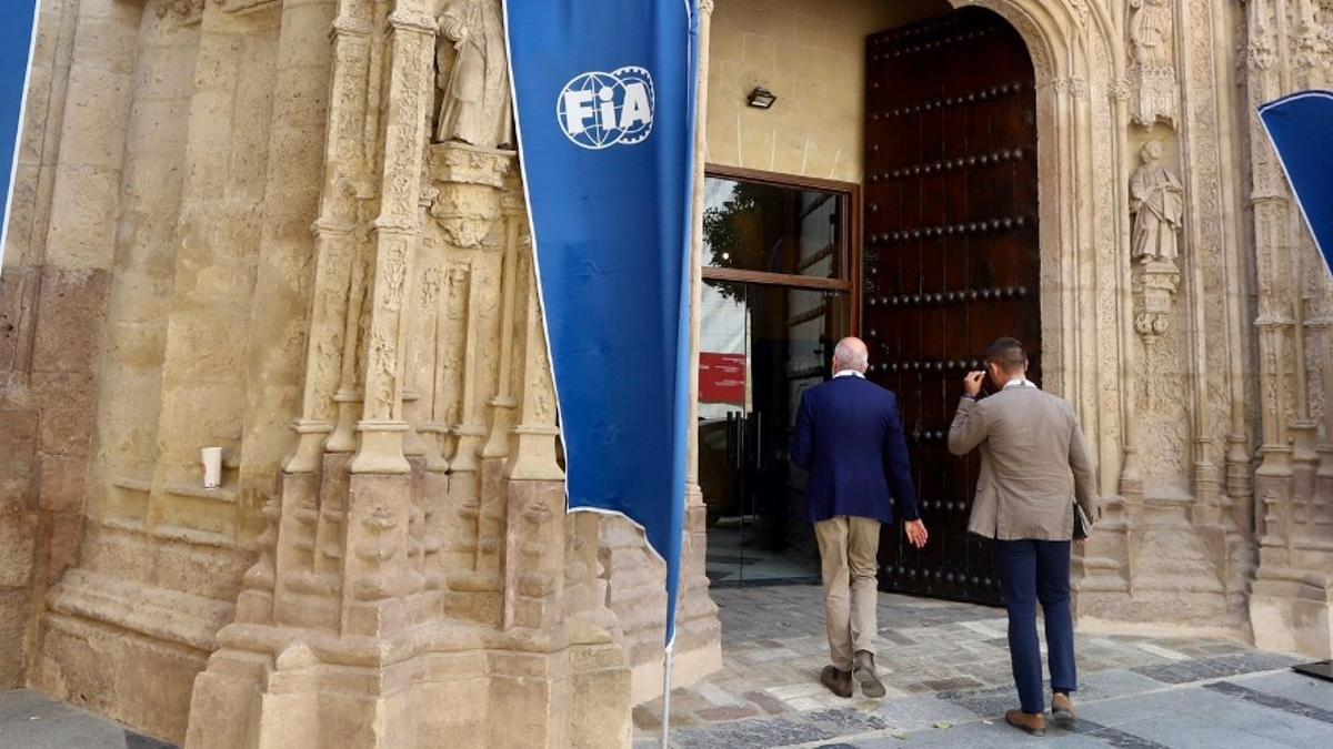La fachada del Palacio de Congresos de la FIA, durante la primera jornada de la Asamblea Anual de la FIA.