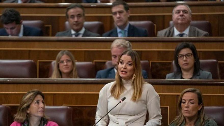 El PP acusa a la ministra de &quot;llevarse por delante viviendas, chiringuitos y restaurantes&quot; de Ibiza y Formentera al reformar la Ley de Costas