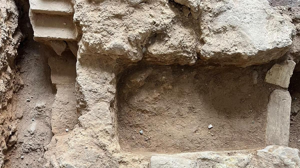 La balsa medieval hallada, posiblemente para decantar líquidos.