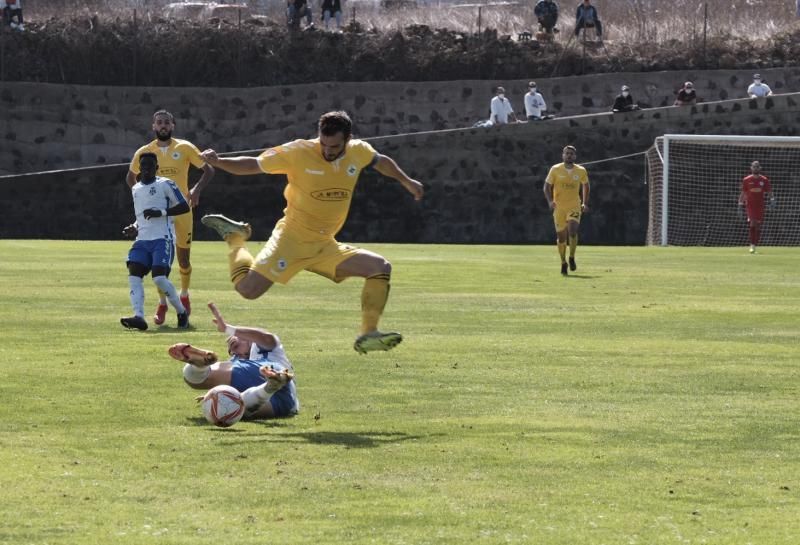 Partido de Tercera entre el CD Tenerife y el Villa Santa Brígida