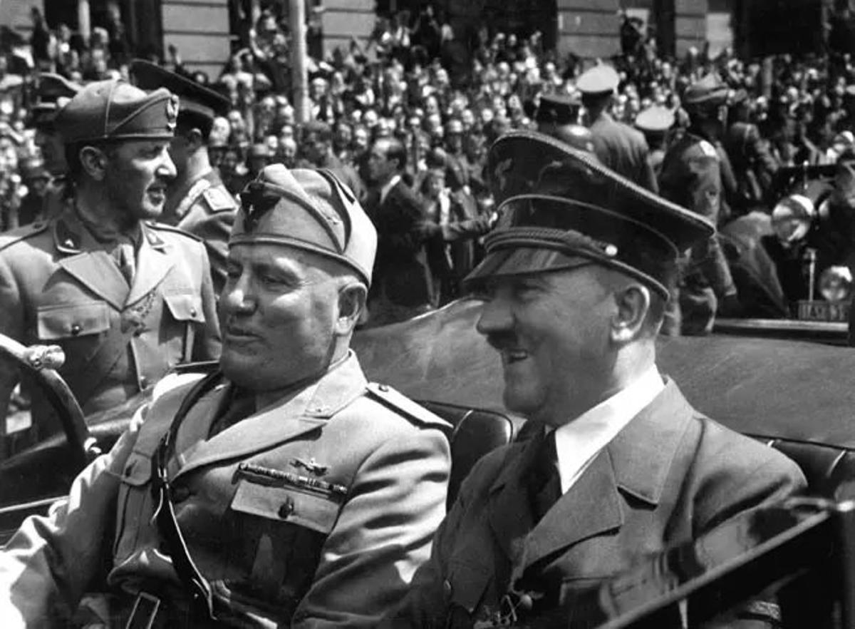 Mussolini y Hitler.