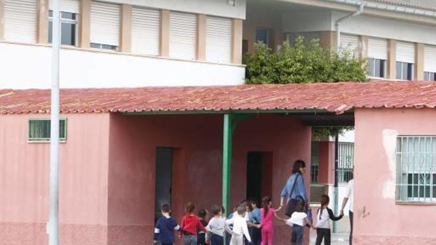 Colegio Carles Selma en San Lorenzo.
