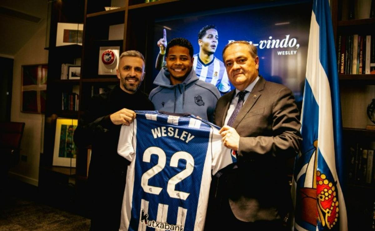 Aperribay y Bretos, con Wesley, que portará el dorsal '22'