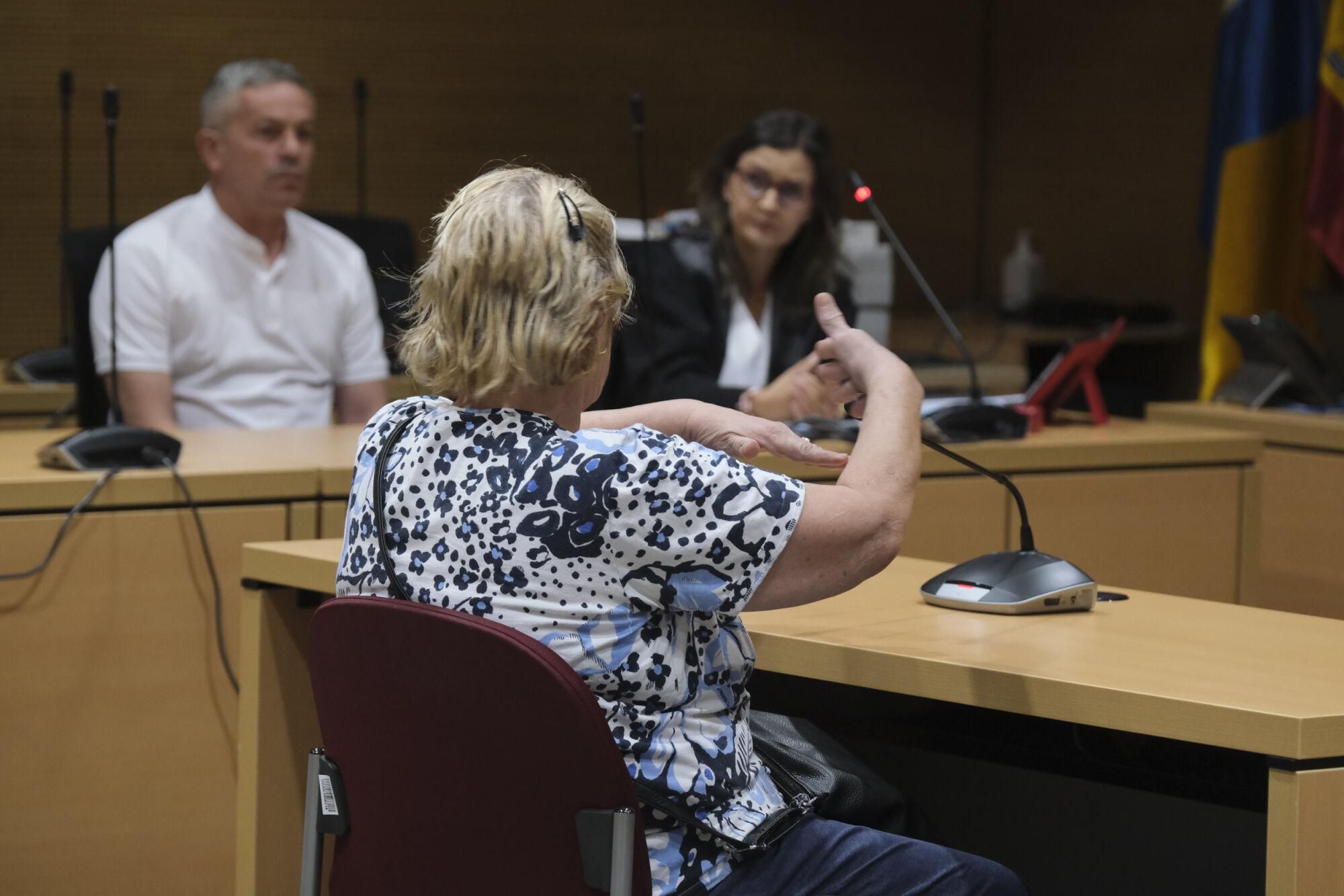 Juicio por homicidio en Vecindario