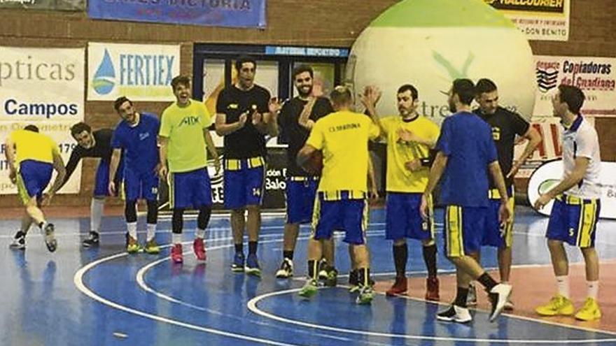 ADC La Marina de Cáceres se aúpa hasta la primera posición