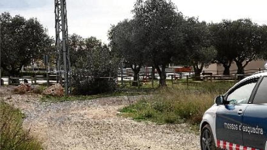 La torre on va morir electrocutat l&#039;home, es creu que la matinada d&#039;ahir, a Vilafant.