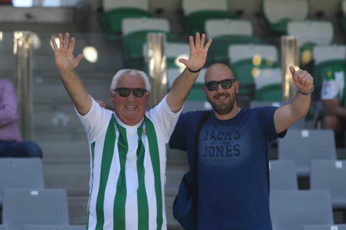 Así vivió la afición la derrota del Córdoba ante el Huesca