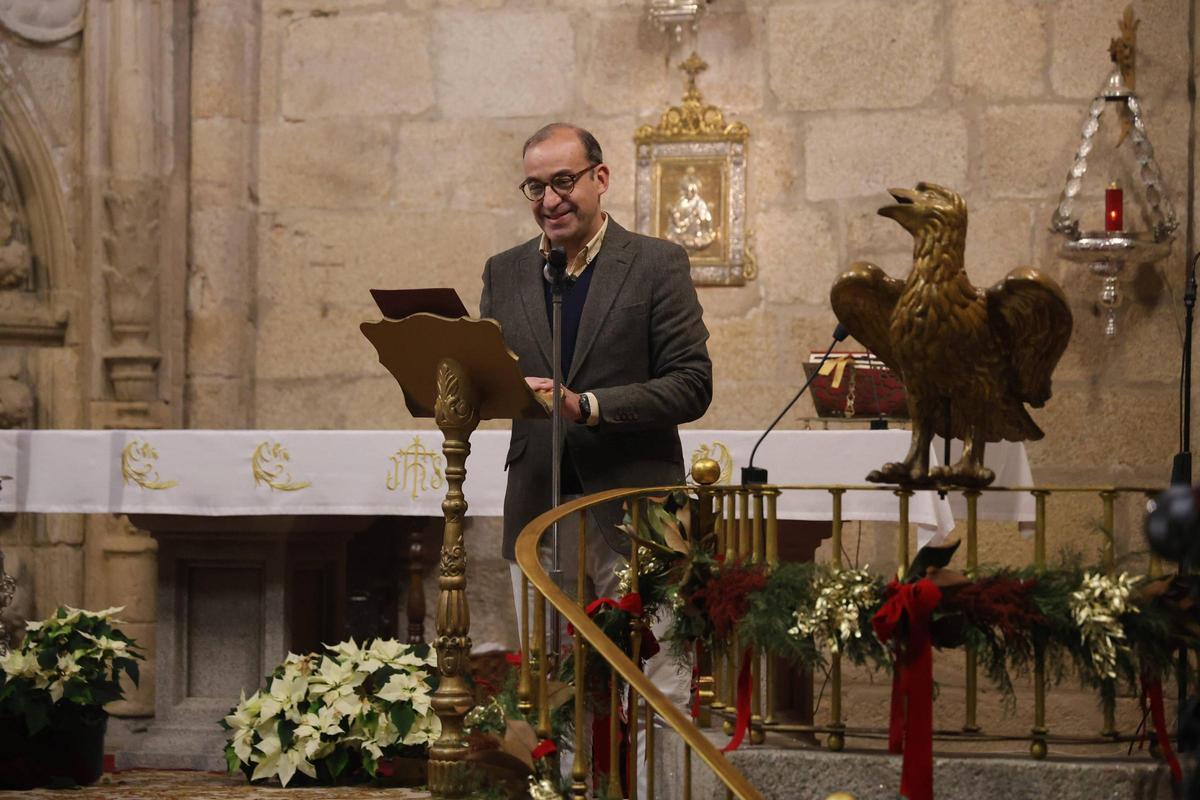 Fotogalería | Así se ha desarrollado la presentación del cartel de la Semana Santa de Cáceres