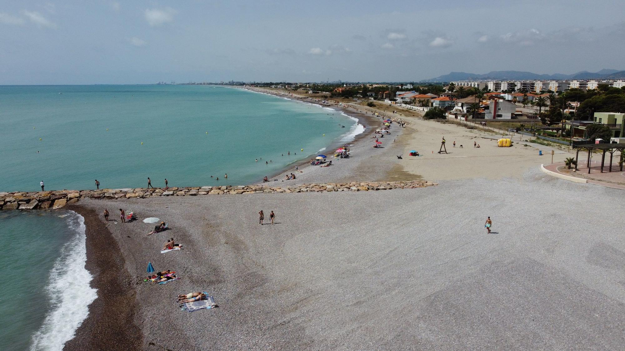 Las obras permiten recuperar terreno frente al mar y ganar nuevas zonas de baño, sobre todo en la playa Casablanca.