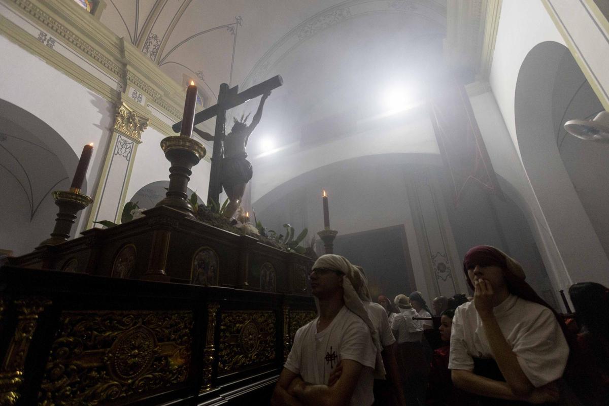 Semana Santa en Alicante 2026: Procesión de la Hermandad Penitencial Mater Desolata en el Viernes Santo