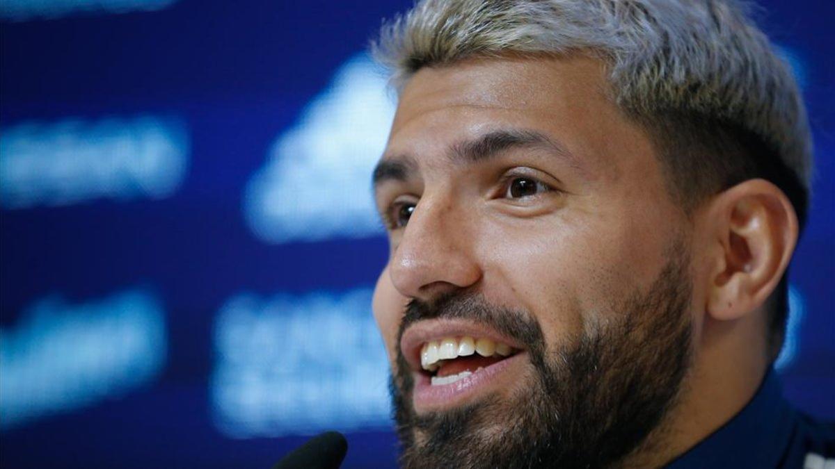 Agüero, durante la rueda de prensa