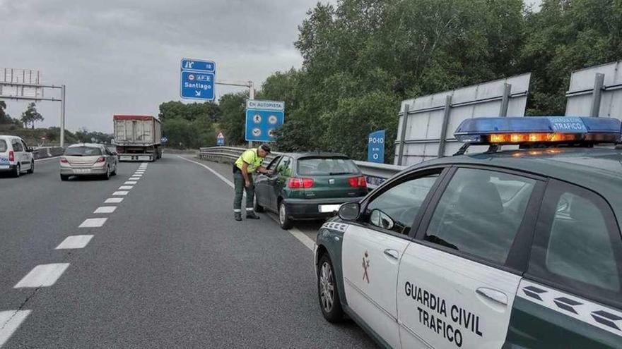 La Guardia Civil intercepta el pasado septiembre a un conductor de casi 80 años en sentido contrario en la autovía