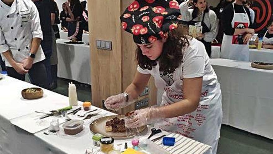 Florentino Pérez (al fondo, a la derecha) en el casting de Masterchef celebrado en Madrid