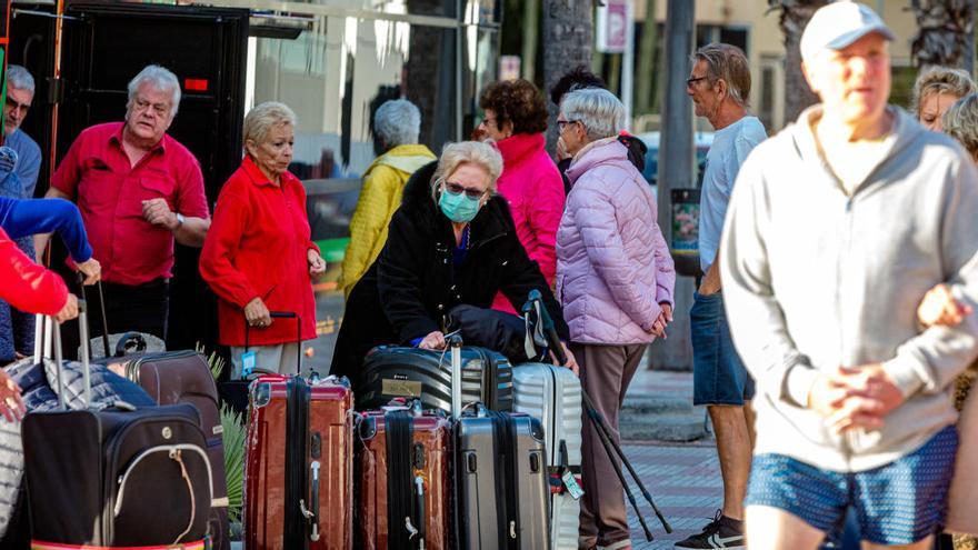 Turismo formará a personal de hoteles y restaurantes en los nuevos protocolos para atender a los turistas