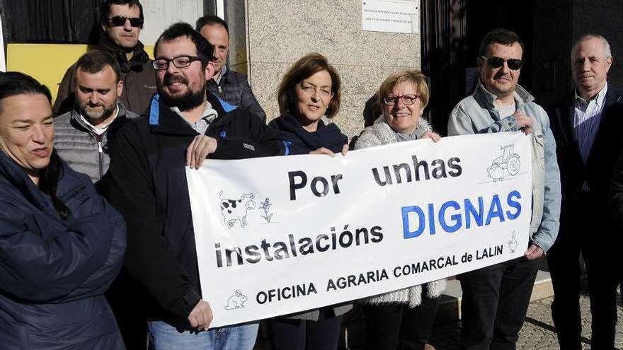 Los trabajadores de la Oficina Agraria Comarcal, en una concentración anterior. // Bernabé/Javier Lalín