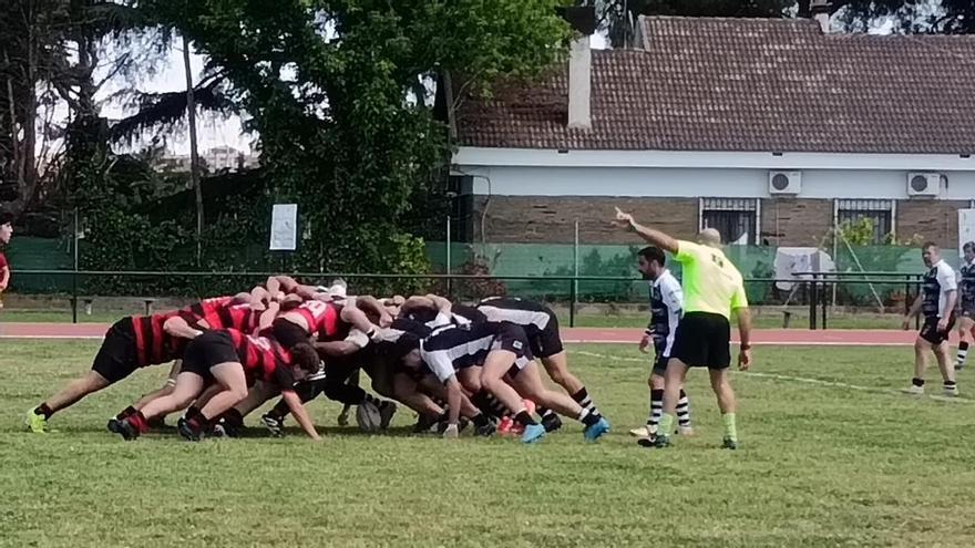 El CAR Cáceres le gana la final extremeña al CR Badajoz