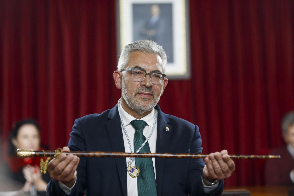 Miguel Fernández el día de su toma de posesión como alcalde de Lugo en marzo de 2025.