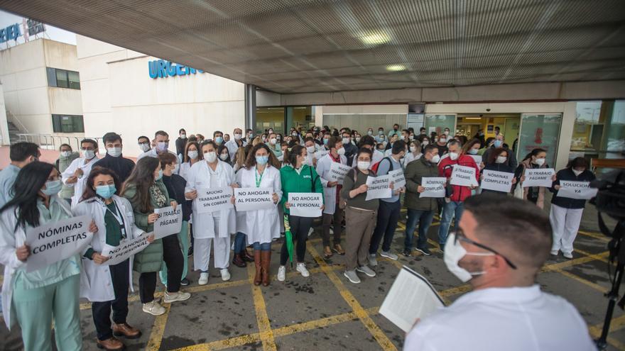 La Generalitat pide al juzgado anular el convenio de mil trabajadores del Hospital de Torrevieja