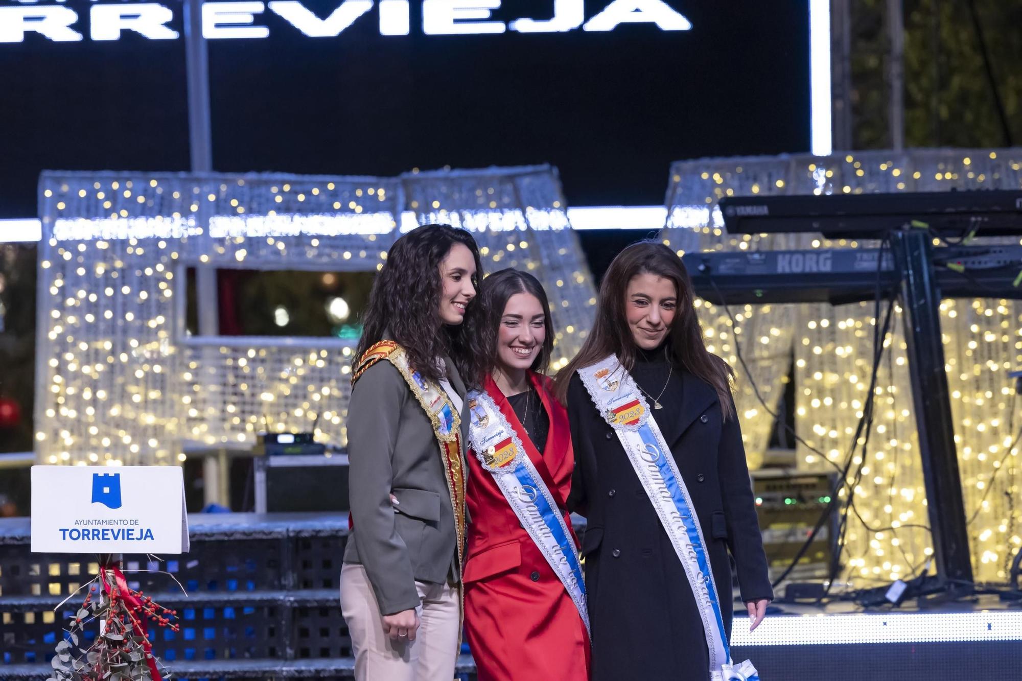 Fiesta multitudinaria de encendido de la iluminación de fiestas patronales y Navidad en Torrevieja