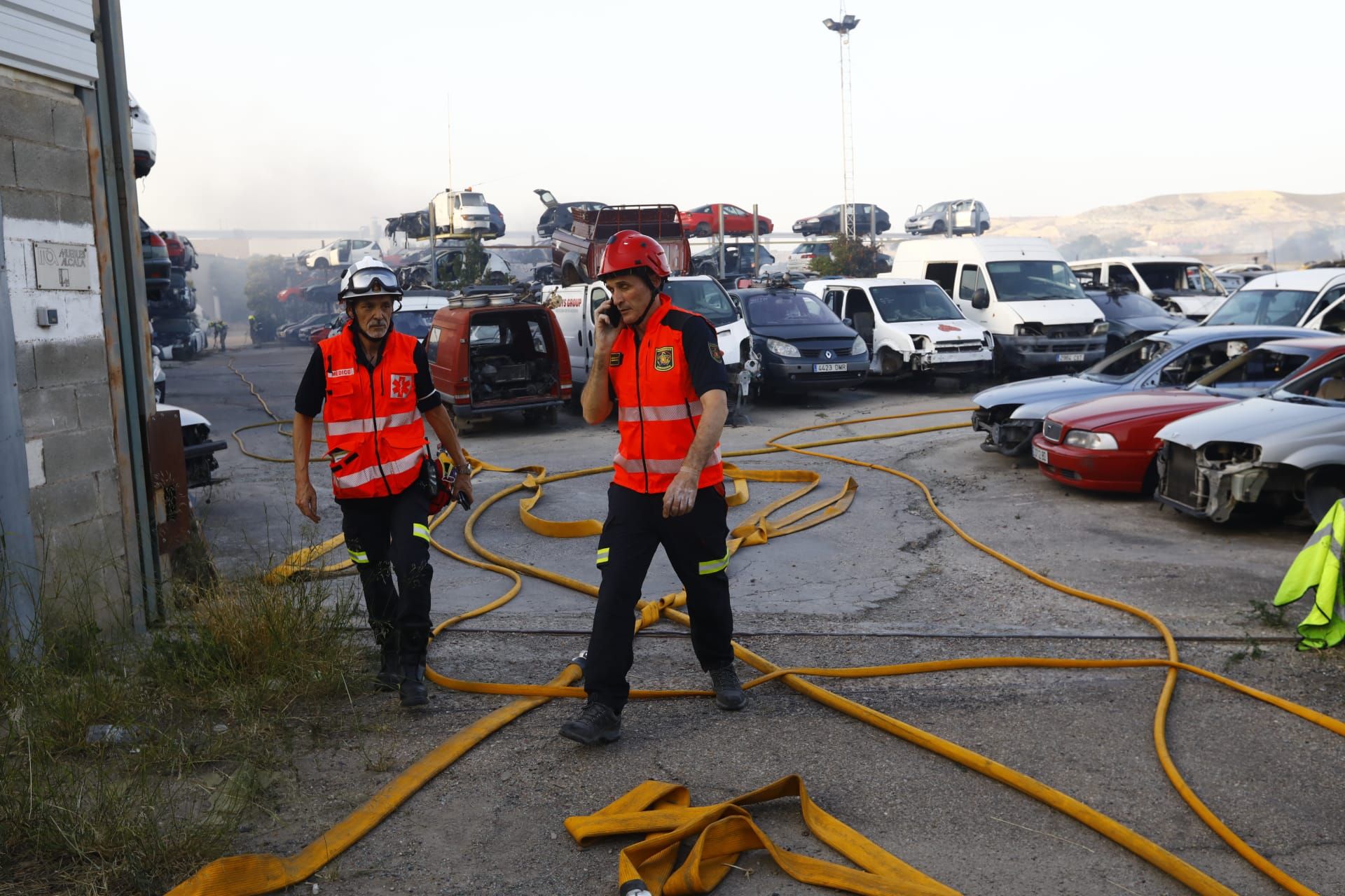 FOTOGALERÍA | Incendio en las inmediaciones del polígono El Ralenco, en Cuarte de Huerva