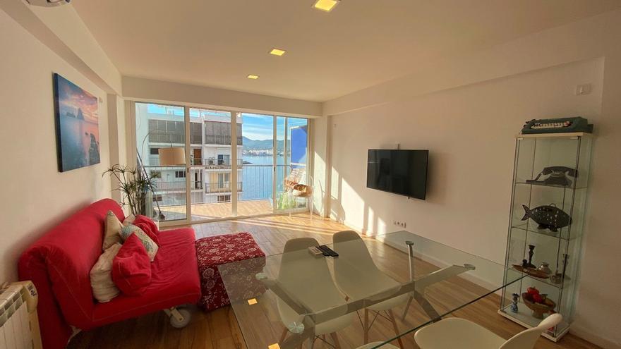 Oportunidad: Apartamento reformado en Sant Antoni con vistas al mar