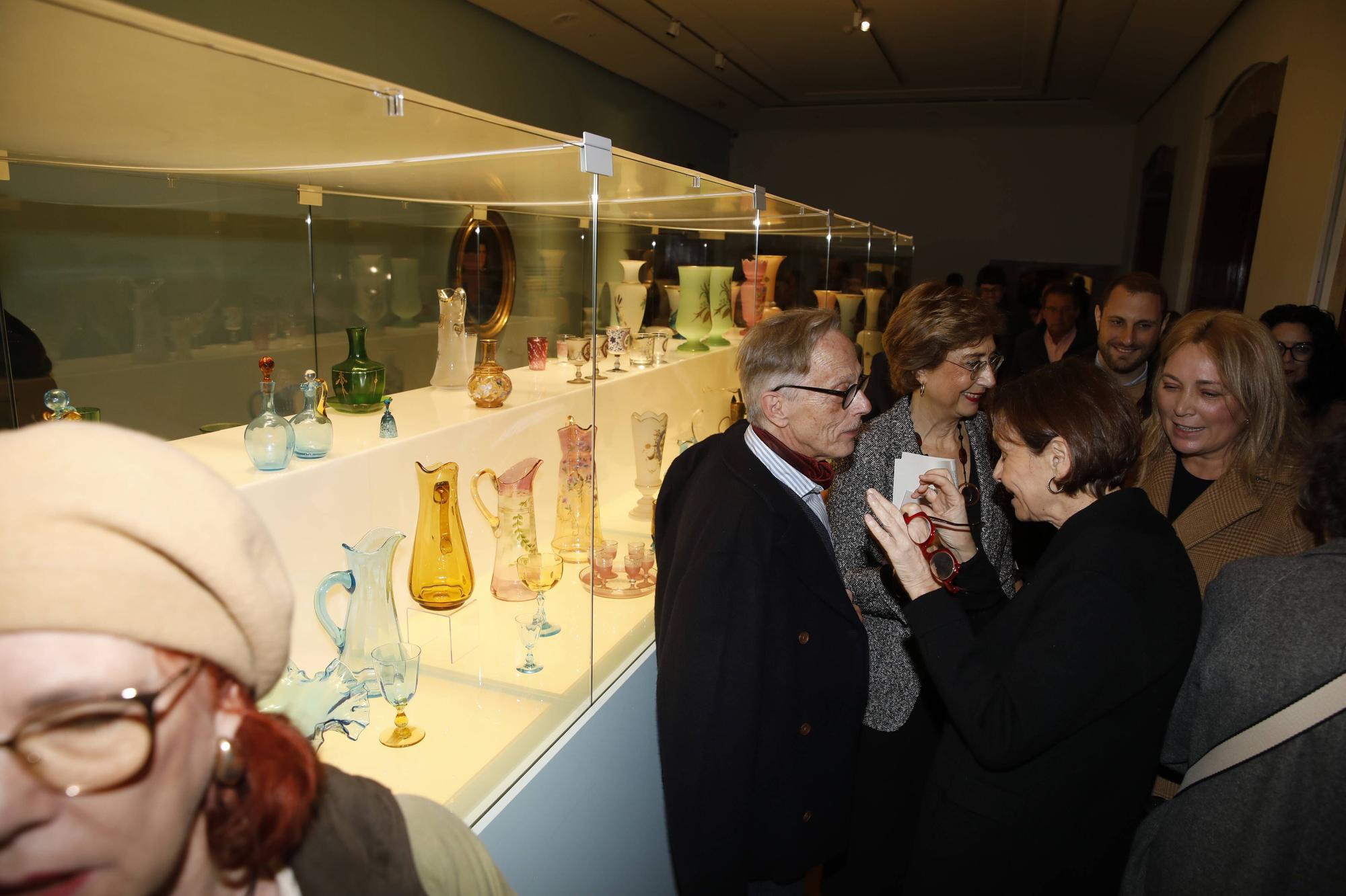 Inauguración de la exposición "Orto y Ocaso. Vidrio y loza en Gijón, siglos XVIII y XX" en el Palacio de Revillagigedo