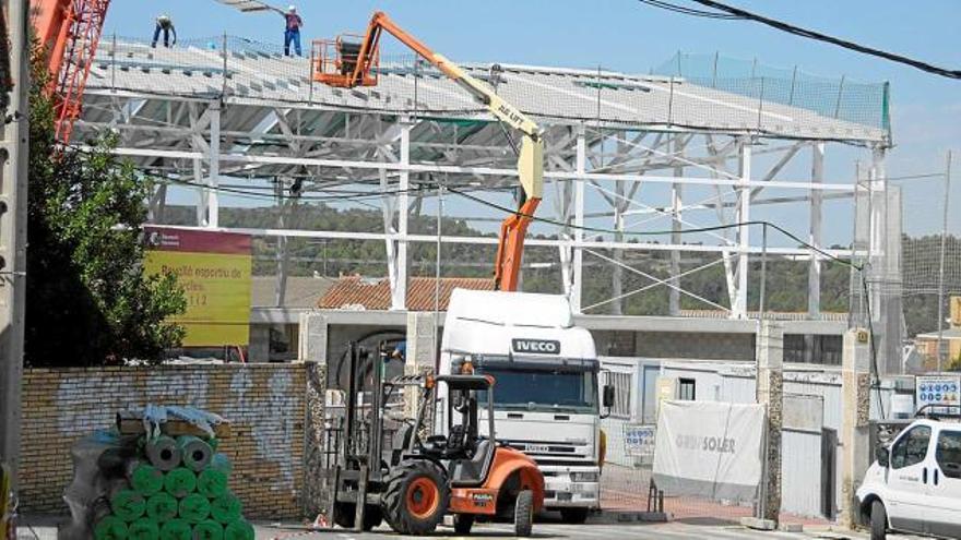 Una imatge de l&#039;estat actual de les obres, amb els treballs concentrats en la coberta